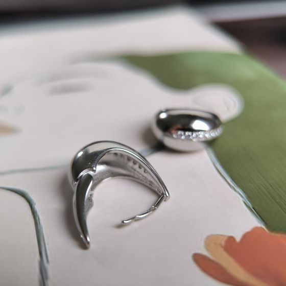 Серебряные серьги с фианитами Серебряные серьги с фианитами