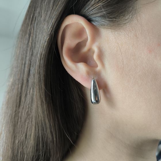 Серебряные серьги без камней Серебряные серьги без камней