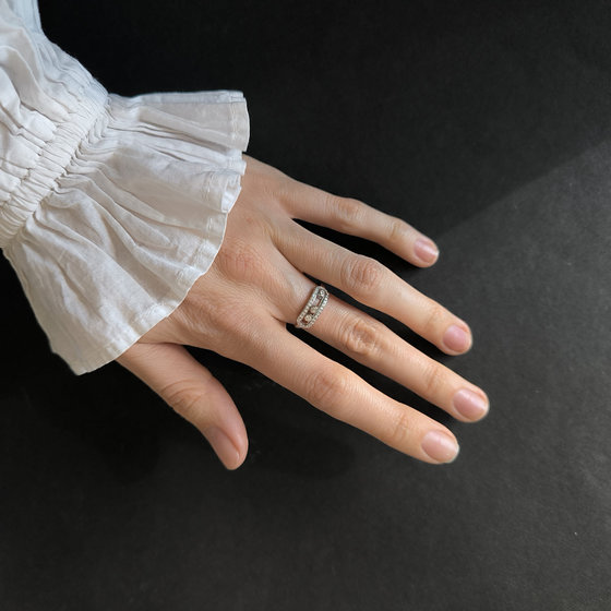 Серебряное кольцо с фианитами