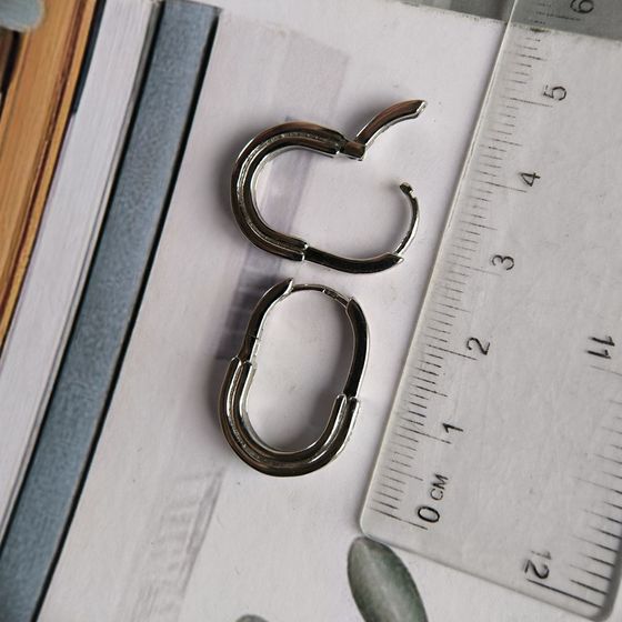 Серебряные серьги с фианитами