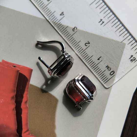 Серебряные серьги с гранатом 5.48ct