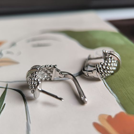 Серебряные серьги с фианитами