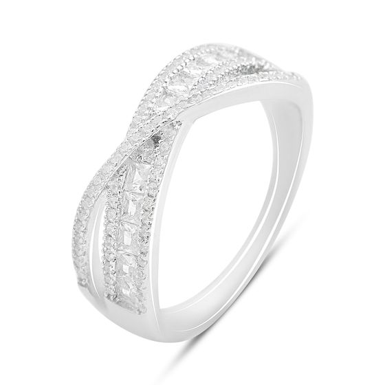 Серебряное кольцо с фианитами