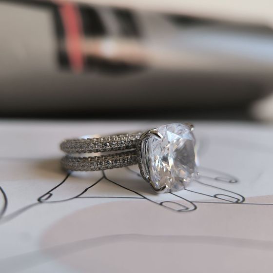 Серебряное кольцо с фианитами