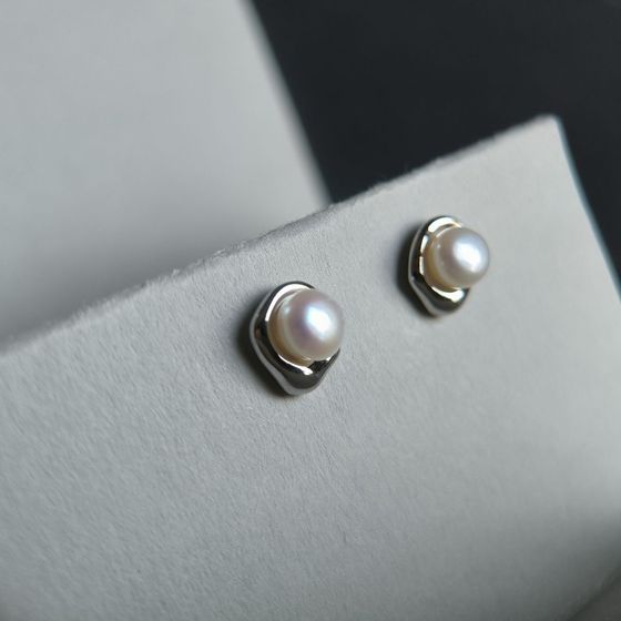 Серебряные серьги с жемчугом