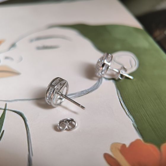 Серебряные серьги с фианитами