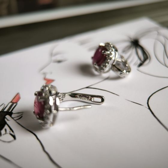 Серебряные серьги с рубином 6.574ct