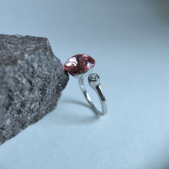 Серебряное кольцо с фианитами