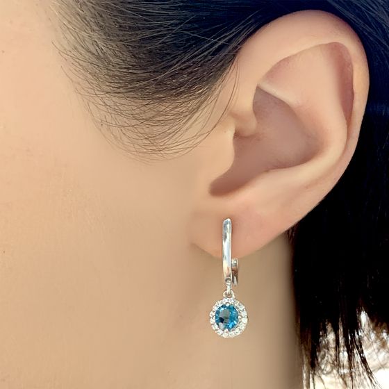 Серебряные серьги с топазом Лондон Блю 1.348ct, фианитами