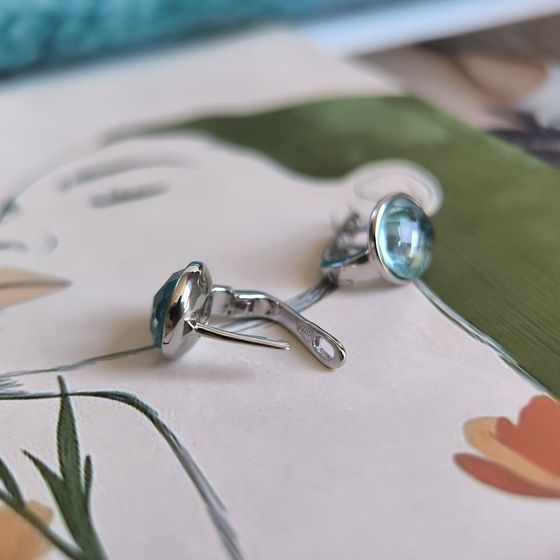 Серебряные серьги с фианитами