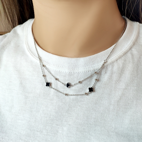 Серебряное колье с ониксом Серебряное колье с ониксом
