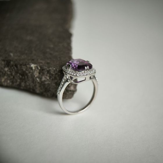 Серебряное кольцо с александритом 6.948ct