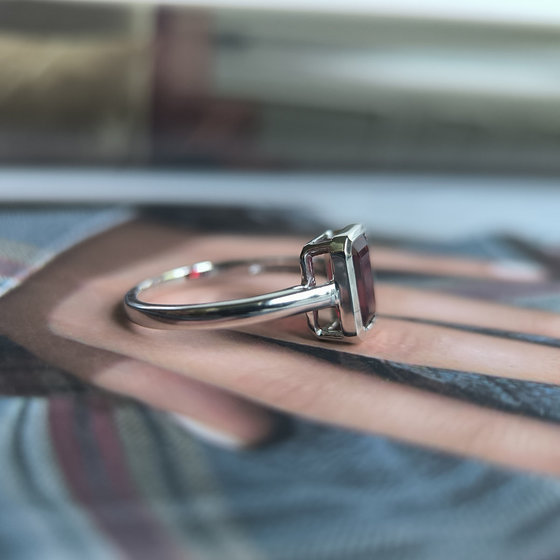 Серебряное кольцо с гранатом nano 1.261ct