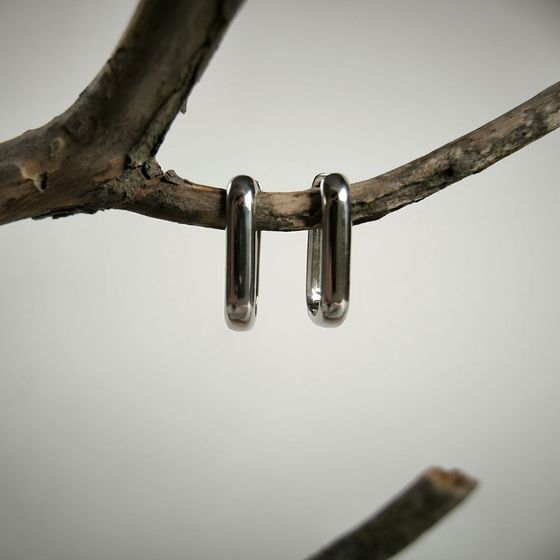 Серебряные серьги без камней Серебряные серьги без камней