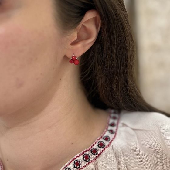 Серебряные серьги с кораллом