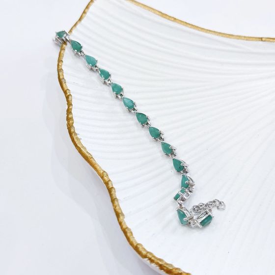 Серебряный браслет с изумрудом 6.717ct