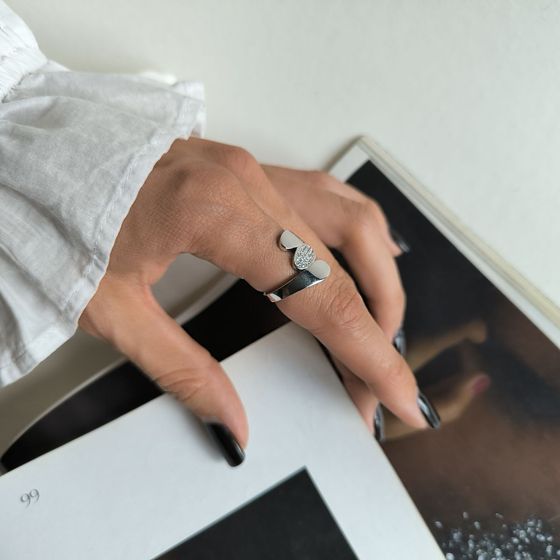 Серебряное кольцо с фианитами