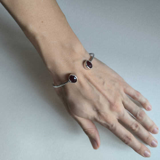 Серебряный браслет с гранатом nano 4.33ct