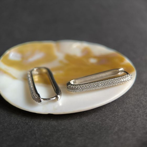 Серебряные серьги с фианитами Серебряные серьги с фианитами