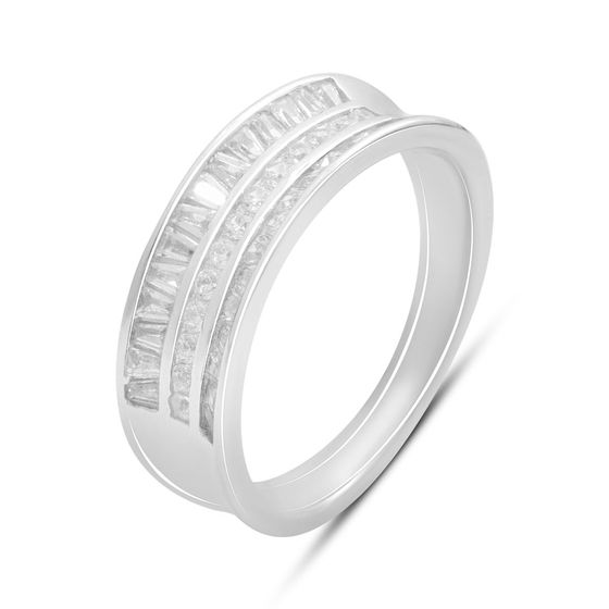 Серебряное кольцо с фианитами