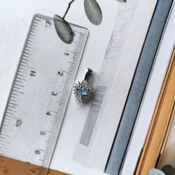 Серебряная подвеска с топазом 1.296ct
