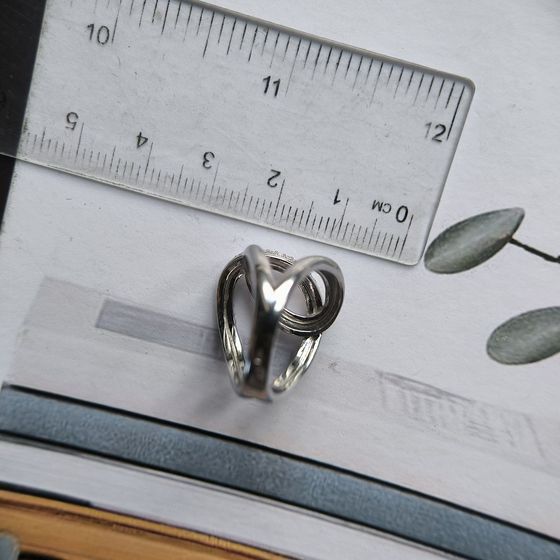 Серебряное кольцо с фианитами