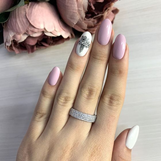 Серебряное кольцо с фианитами Серебряное кольцо с фианитами