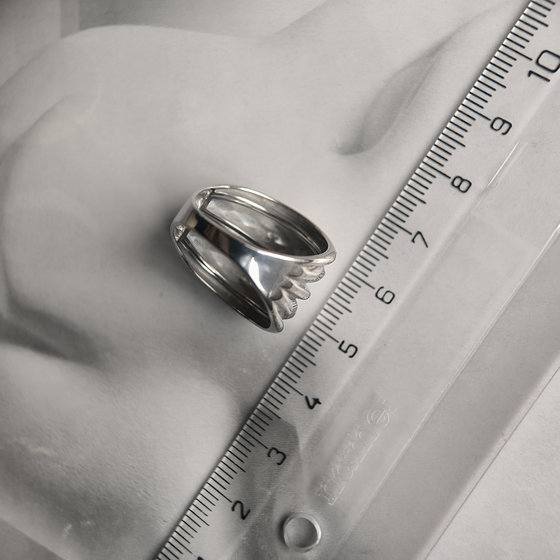 Серебряное кольцо без камней