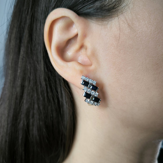 Серебряные серьги с сапфиром 6.05ct, фианитами