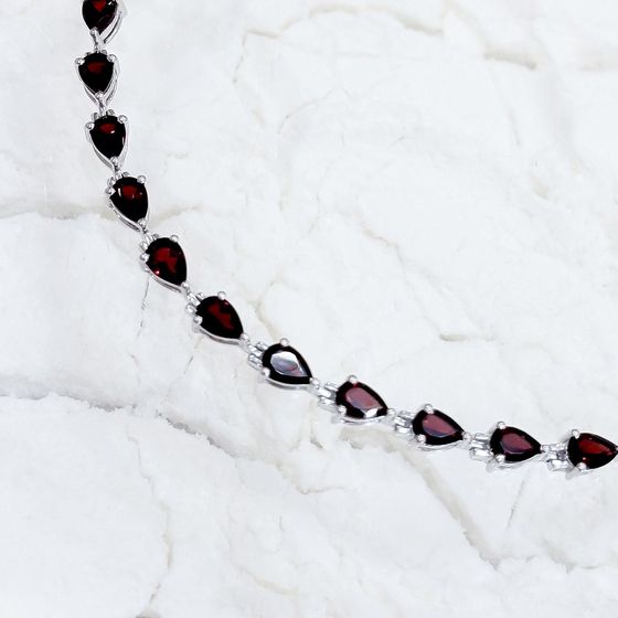 Серебряный браслет с гранатом 8.568ct
