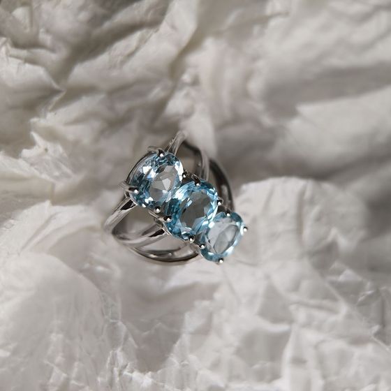 Серебряное кольцо с топазом 7.65ct