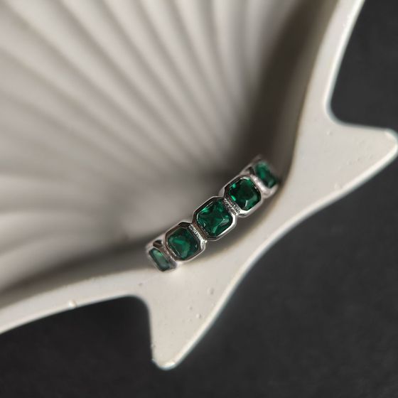 Серебряное кольцо с фианитами