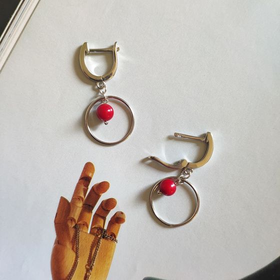 Серебряные серьги с кораллом