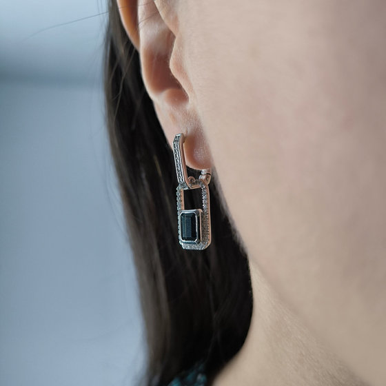 Серебряные серьги с топазом Лондон Блю 2.516ct, фианитами