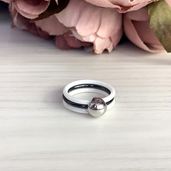 Серебряное кольцо с керамикой