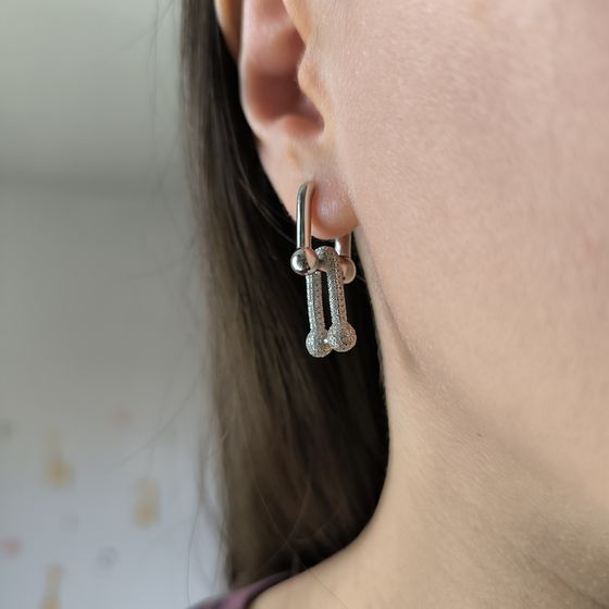 Серебряные серьги с фианитами