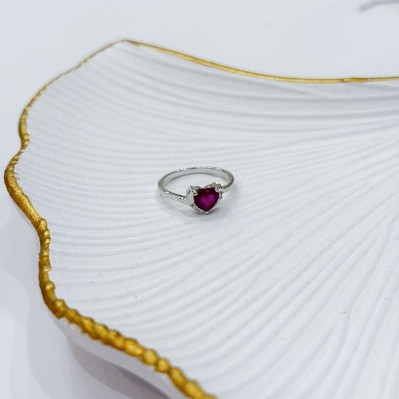 Серебряное кольцо с рубином 1.055ct