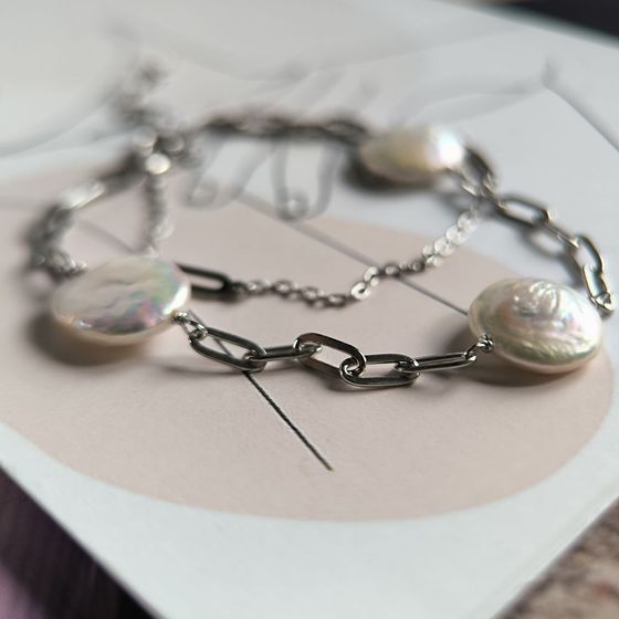 Серебряный браслет с жемчугом барочным