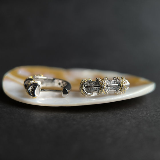 Серебряные серьги с фианитами