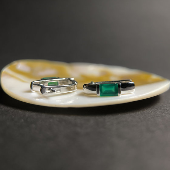 Серебряные серьги с агатом 1.023ct