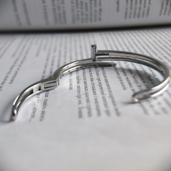 Серебряный браслет с фианитами