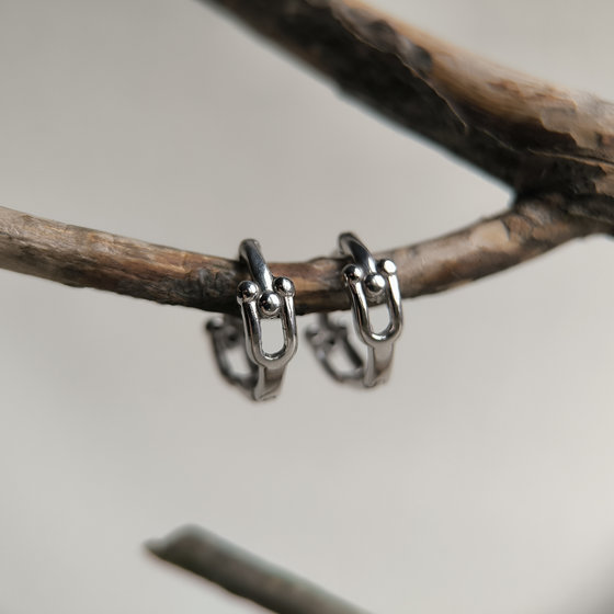 Серебряные серьги без камней