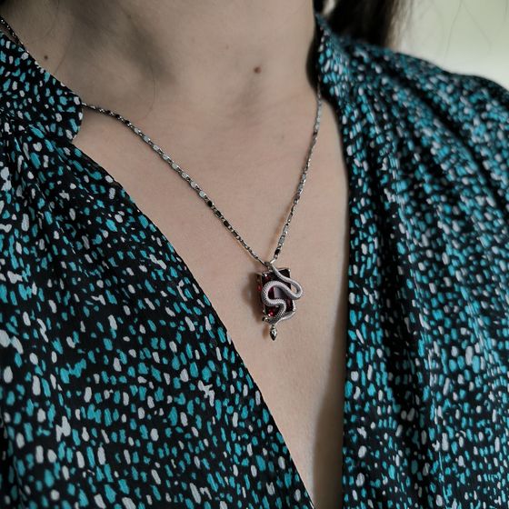 Серебряная подвеска с гранатом 6.142ct