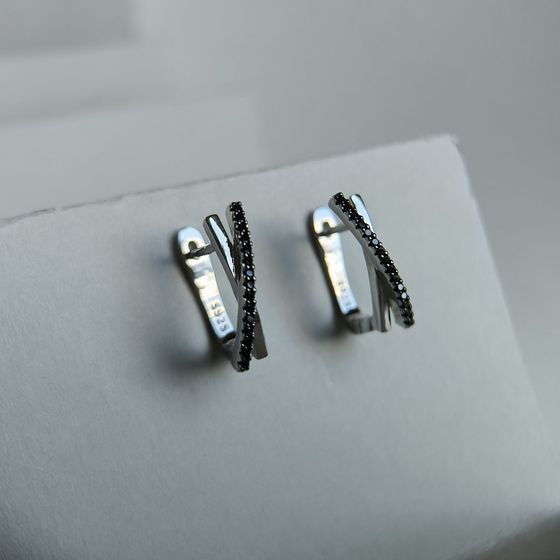 Серебряные серьги с фианитами