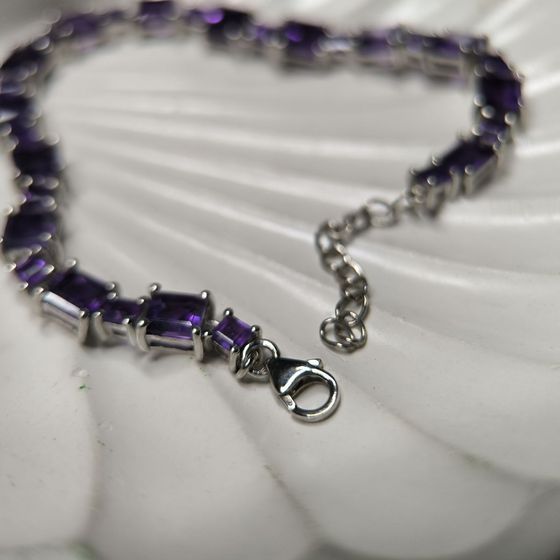 Серебряный браслет с аметистом 10.675ct