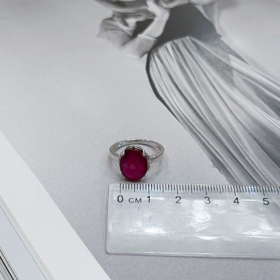 Серебряное кольцо с рубином 5.288ct