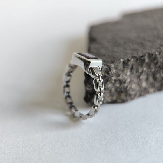Серебряное кольцо с гранатом nano 1.261ct