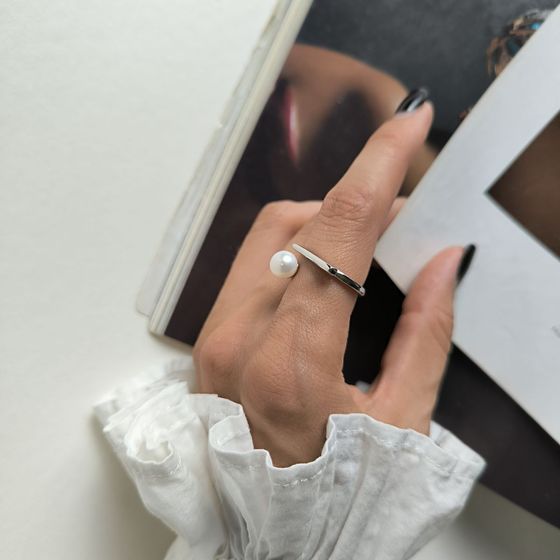 Серебряное кольцо с жемчугом