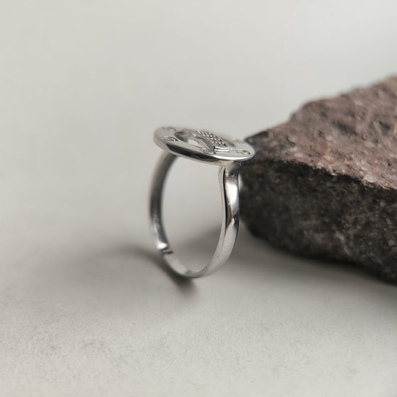 Серебряное кольцо с фианитами 0.14ct