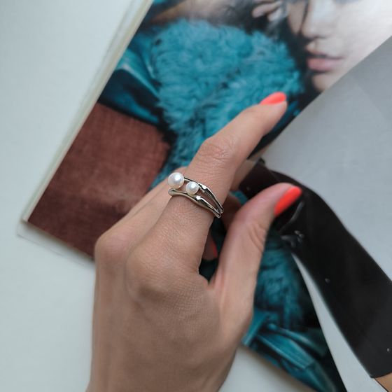 Серебряное кольцо с жемчугом 2.5ct